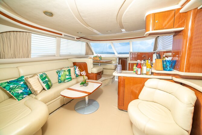 Montego Bay Private Yacht Tour with Open Bar and Lunch - The included open bar: what flavors show up and how to approach it
