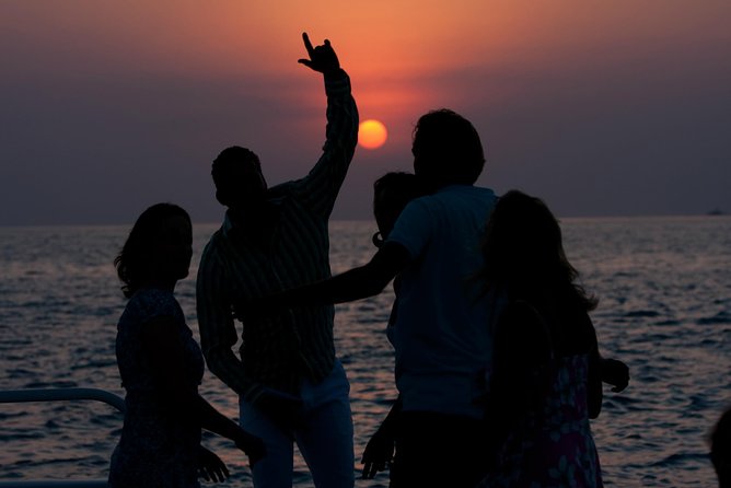 Montego Bay: Reggae Sunset Catamaran Cruise - Leaving Montego Bay by catamaran, and why the timing matters