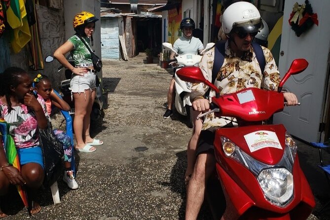 Montego Bay Scooter Rentals - Brand New Scooter and Safety Basics (Helmet Included)