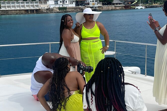 Montego Bay Sightseeing Tour and Souvenir Shopping - Scotchies Jerk and Your Extra Food Budget