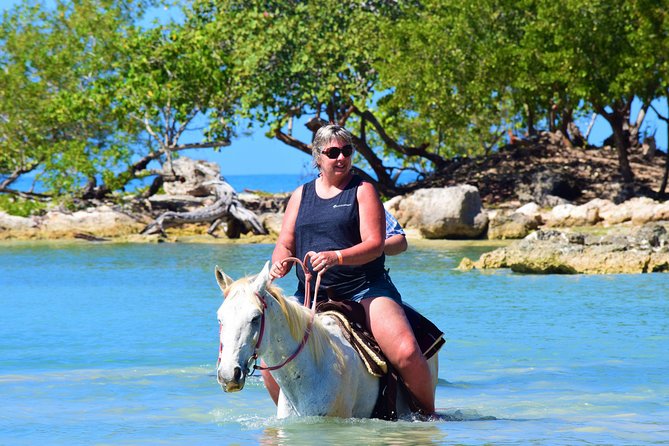 Negril 45-minute Guided Horseback Ride and Swim - What to wear and bring for a ride that can turn wet