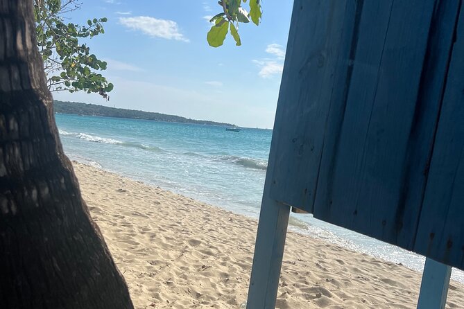 Negril 7 Mile Beach and Ricks Cafe Tour - Rick’s Cafe Sunset: Drinks, Views, and the Cliffside Atmosphere