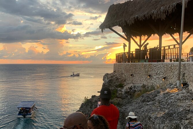 Negril 7 mile Beach, Party Catamaran Cruise , Snorkeling and Ricks Cafe Combo - The private group format: better control, better pacing