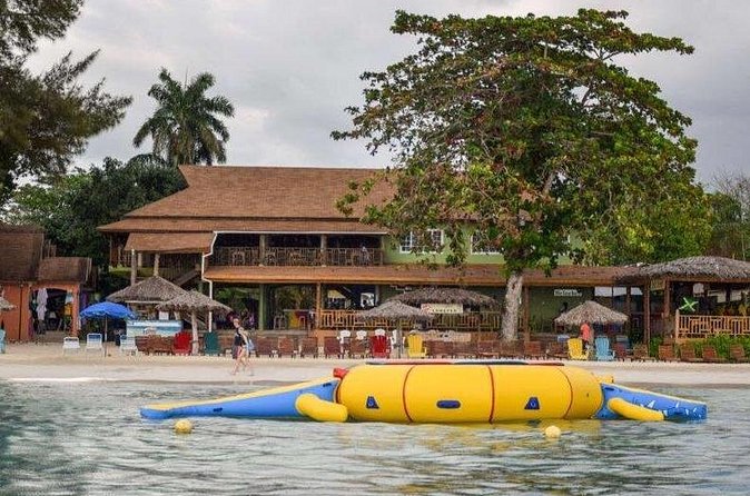 Negril Beach Break and Ricks Cafe - Montego Bay Cruise Port - Price and logistics: what you pay $85 for, and what to budget