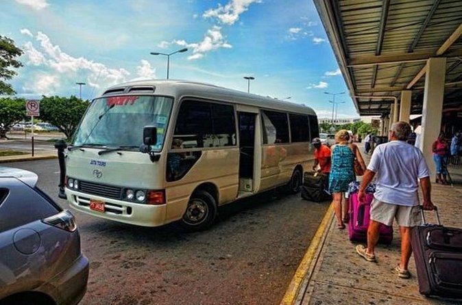 Negril Hotels Transfers to Montego Bay Airport - How to use the ride for last-minute needs without losing your schedule