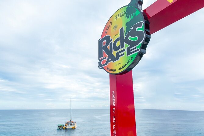 Negril PRIVATE CHARTER Catamaran (rate for 21 persons) - Rick’s Café Stop: Food, Music, Views, and Cliff Jumping Watching