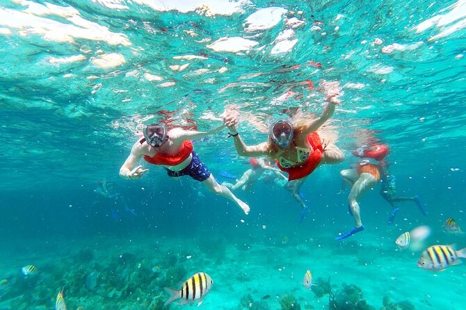 Negril PRIVATE CHARTER Catamaran (rate for 21 persons) - Meeting Point and the 4-Hour Reality Check