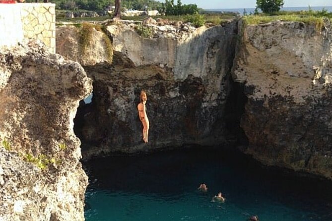 Negril Seven Mile beach and Rick’s Cafe from Montego Bay - Price and value: why $80 can make sense here