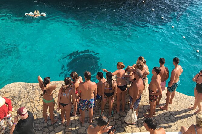Negril Seven Miles Beach, Snorkeling, Boat Ride, Ricks Cafe Combo - Glass-bottom boat ride and snorkeling: coral reefs, fish sanctuaries, and Captain Andy