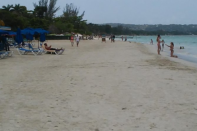 Negril seven Miles Beaches & Shopping Only | Spend more time on the Beach: - The 4:30pm Turn: Negril Shopping With Context