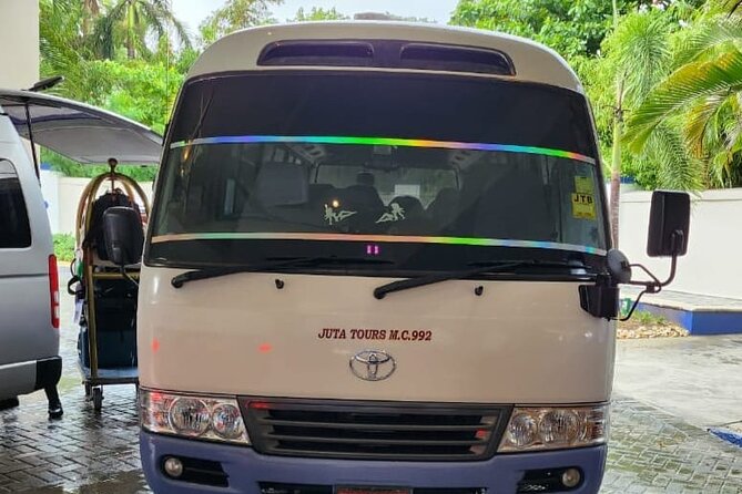Ocean Coral Spring and Eden Bay Airport transportation services - Where You Get Picked Up: Sangster Airport to Your Ocean Hotel