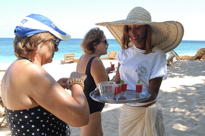 Ocho Rios: Bamboo Beach Club VIP Access with Lunch and Cocktails - Group size matters: a maximum of 100 people