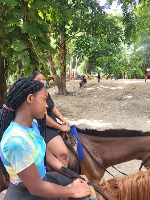 Ocho Rios : Bamboo River Rafting and HorseBack Riding - The St Ann’s Bay horseback ride: trail views and a coastal finish