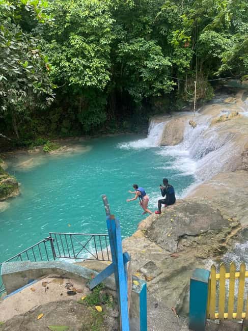 Ocho Rios : Blue Hole and Sightseeing Tour - The practical flow, step by step