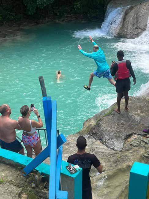 Ocho Rios : Blue Hole and Sightseeing Tour - Who this tour suits best