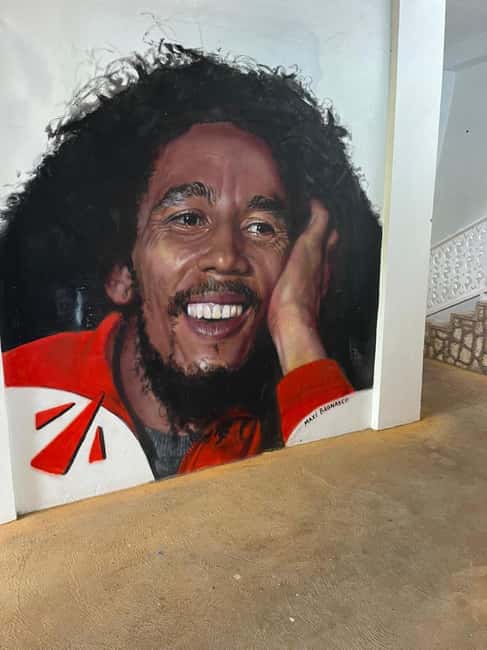 Ocho Rios: Bob Marley's Birthplace Nine Mile Reggae Tour - Strolling Bob Marley’s Footsteps at His Birthplace Home