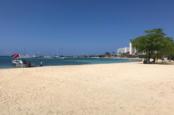 Ocho Rios City Bus Tour (Beach, Sightseeing & Shopping) - Scotchies Drax Hall: short break, optional lunch, and shopping reality