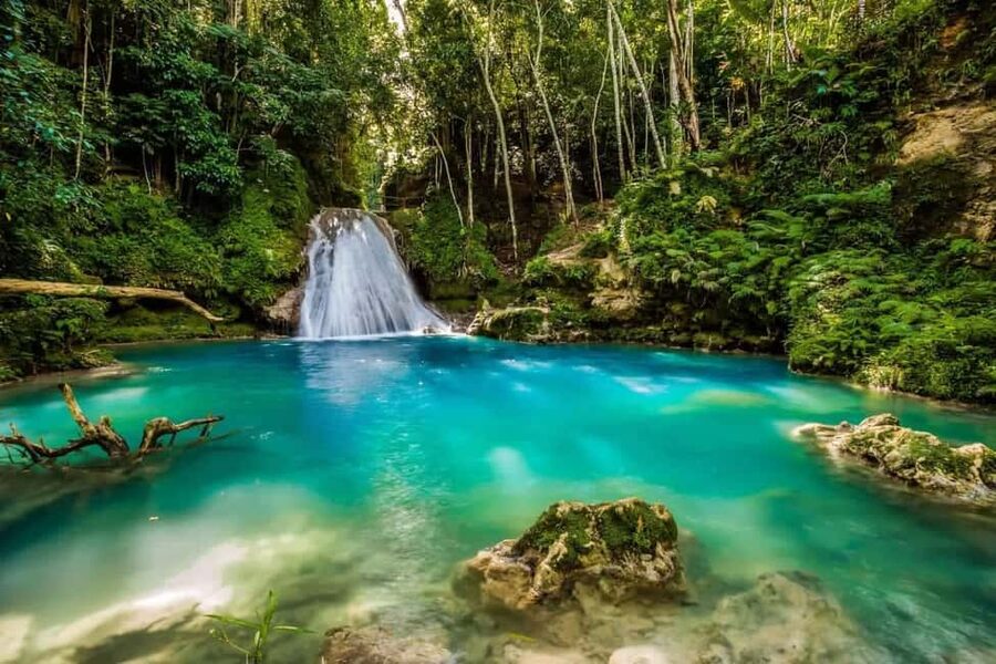 Ocho Rios: Dunn's River Falls and Blue Hole Combo Tour - Key points to know before you go