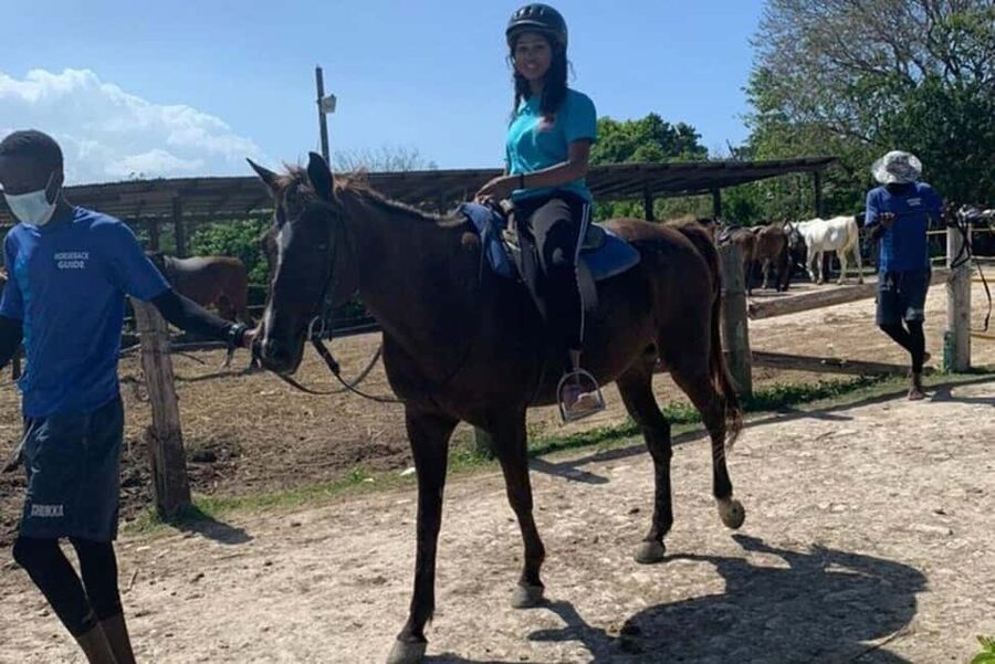 Ocho Rios: Horseback Riding in the Ocean and Bamboo Rafting - What to bring so the day feels easy