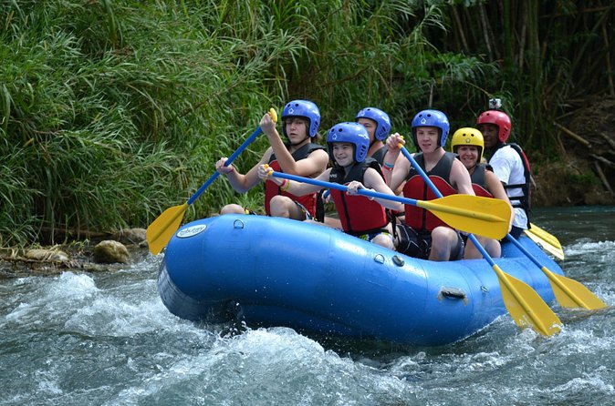 Ocho Rios Shore Excursion: River Rafting and Beach Adventure - Who should book this (and who might not)