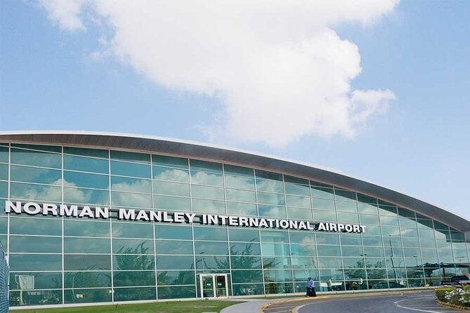 One way Private transfer from Airport to Resorts - Who This Private Transfer Suits Best