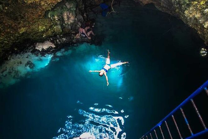 Parasailing, Blue Hole Mineral Spring, Seven Mile Beach - Parasailing in Negril: What You Can Expect Over the Water