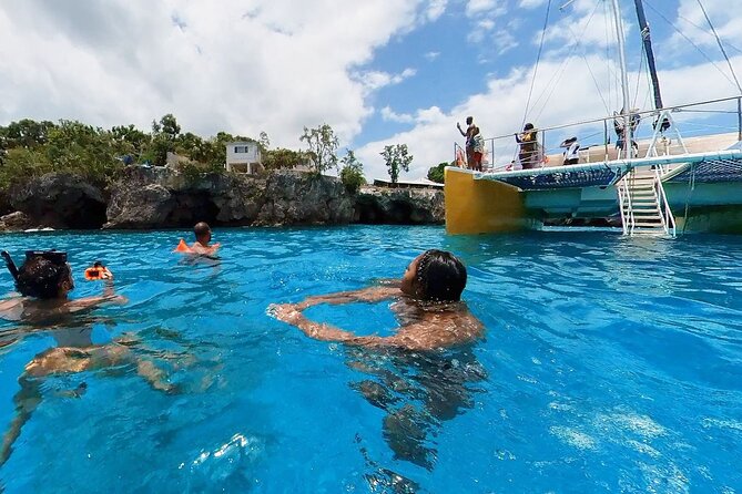 Party Catamaran Sunset Ricks Cafe Negril Open Bar and DJ - Key highlights worth planning around