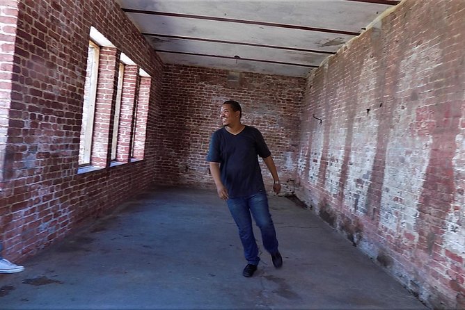 Port Royal Heritage & Sightseeing Tour from Kingston - Fort Charles: The Pirate-Era Stop You Can Plan Around