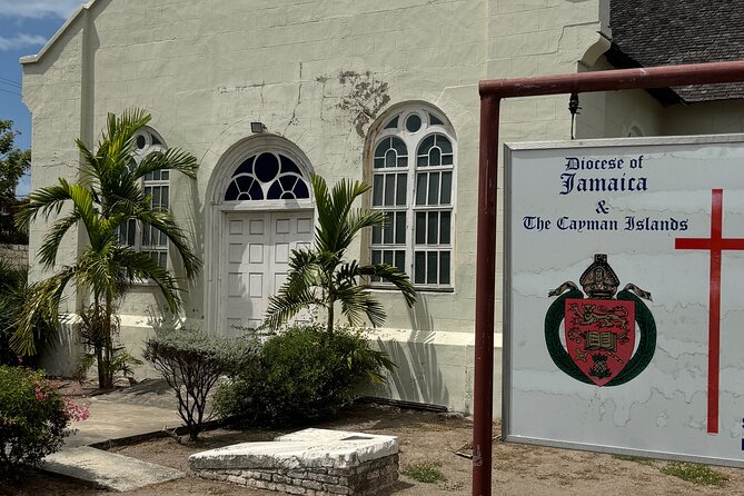 Port Royal (UNESCO World Heritage site)and Downtown Kingston Tour - Port Royal fishing port, the Grand Excelsior Hotel area, and quick photo time
