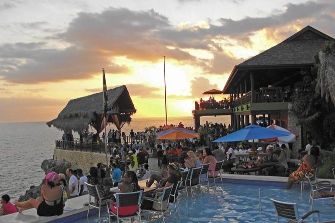 PREMIUM - Negril Highlights Tour from Negril - Food & Drinks Included - Local neighborhoods: dominoes and jerk chicken at a human pace