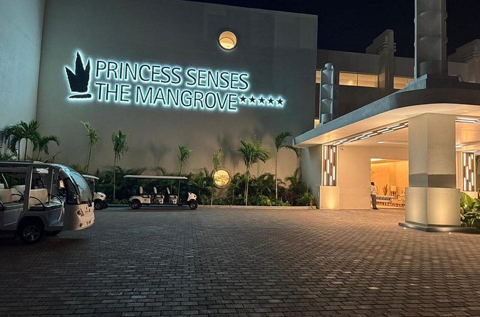 Princess Grand/Senses Mangrove Airport Transfer from Montego Bay - Dropoff at Princess Grand or Senses Mangrove Near Negril