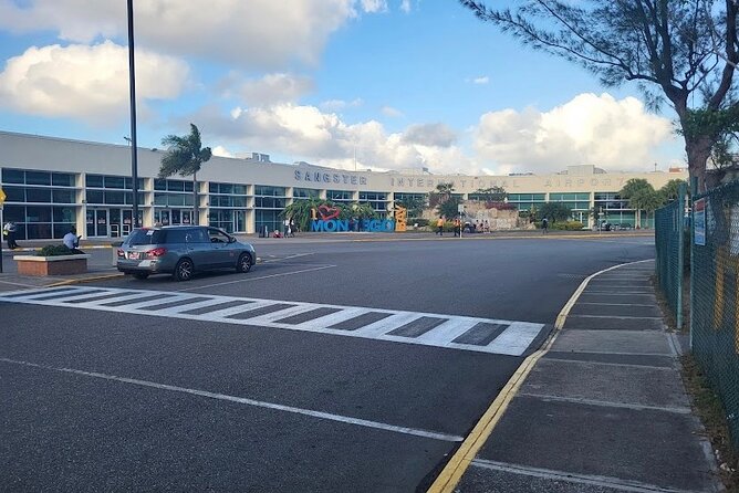 Private Airport Pickup and drop off in Jamaica - Price and Value: $20 Per Person, What You Actually Get