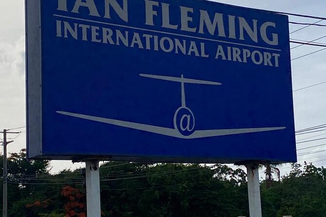 Private Airport Transfer from Ian Fleming Airport to Ocho Rios - Meeting Your Driver at Ian Fleming Airport Without the Airport Shuffle