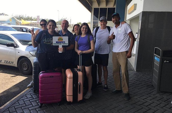 Private Airport Transfer from Ian Fleming Airport to Ocho Rios - Price That Works, Plus the Minimum of 2 People Rule