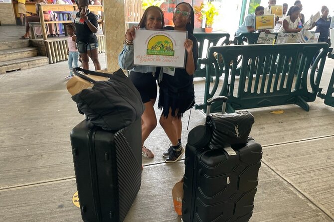 Private Airport Transfer from MBJ to RIU Montego Bay & Reggae - Luggage help, the stuff you will remember later