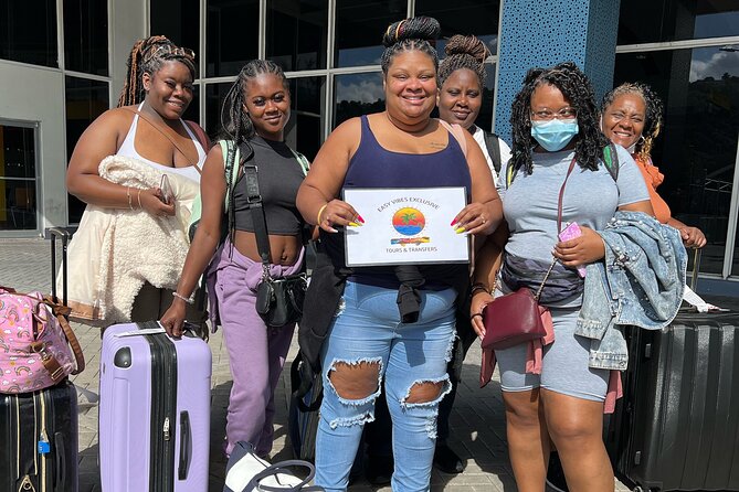 Private Airport Transfer Grand Palladium/ Lady Hamilton Jamaica - Comfort perks that actually help after a flight