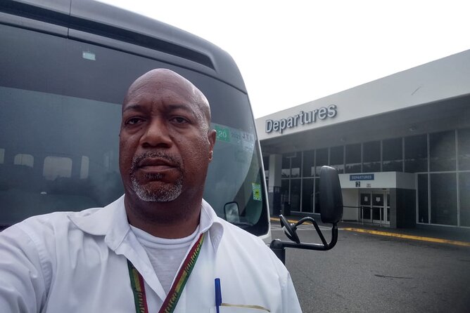 Private Airport Transfer in Montego Bay - The ride experience: calm driving, safety focus, and comfort