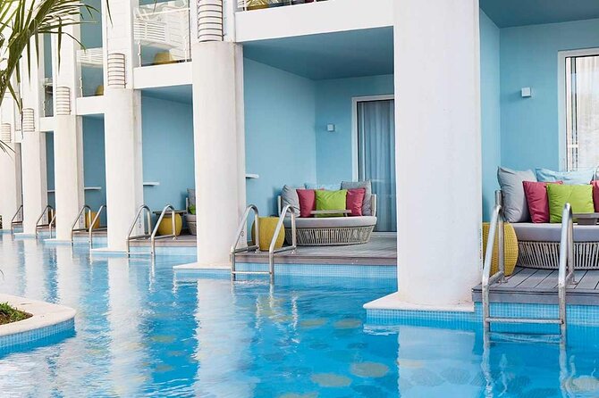 Private Airport Transfer to Azul Beach Resort Negril - The drive: comfort, a direct route, and fewer chances for delays