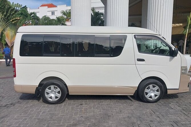 Private Airport Transfer to Bahia Principe Grand Jamaica - Return ride back to Montego Bay: the same idea, less hassle