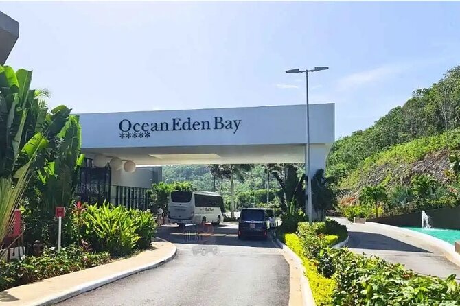 Private Airport Transfer to Ocean Eden/Coral Aquarelle, Royalton - Immigration, Customs, and the Pickup Zone Routine