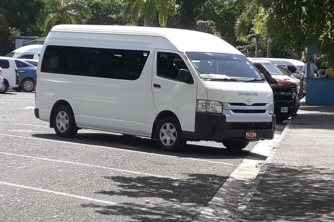 Private Airport Transfers from Montego Bay - Driver style: efficient pickup and careful driving