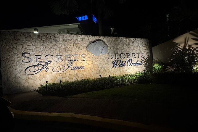 Private Airport Transfers To Montego Bay Hotels - Finding Your Driver at Column E (The Part That Saves Time)