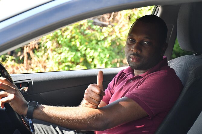Private Airport Transfers to Negril Hotels - During the drive: drinks, comfort, and handling real road conditions