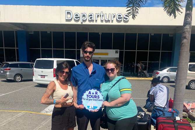 Private Airport transportation - Where the Pickup Starts: Bahia Principe and Salt Coopers, Runaway Bay