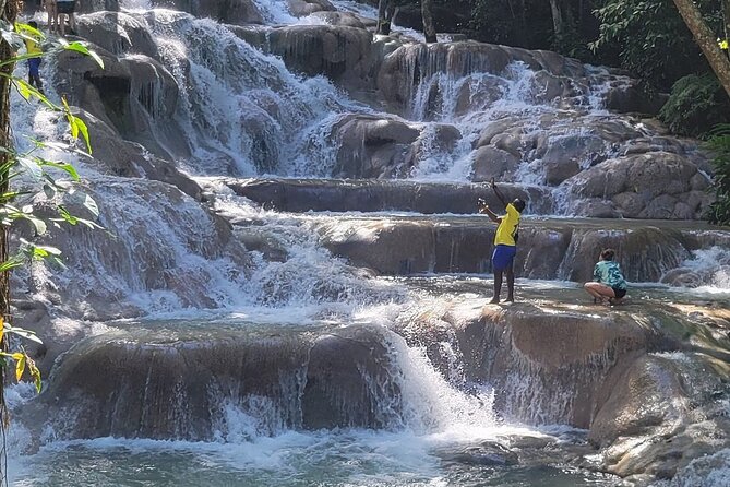 Private and Customize Tour from Montego Bay to Dunns River Falls - Columbus Park and the Discovery Bay viewpoint you can actually use