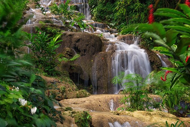 Private Combo Tour From Ocho Rios To Blue Hole & Konoko Falls - How the Private Guide Impacts the Day (Not Just the Van)