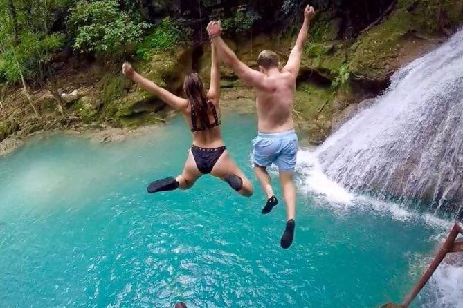 [PRIVATE] Dunn's River Falls, Blue Hole & Secret Falls w/Entrance - The guides and drivers make it feel personal