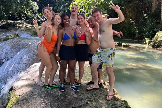 Private fun fill tour from Montego Bay to dunns river & blue hole - Price and logistics: what $98 really covers
