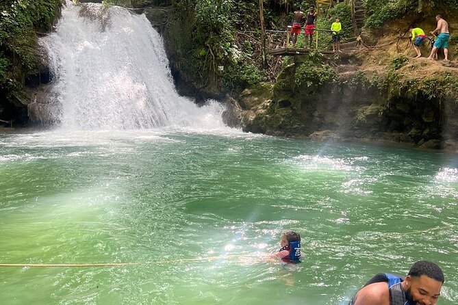 Private fun fill tour from Montego Bay to dunns river & blue hole - Blue Hole: 1 hour for jumping, diving, and swimming