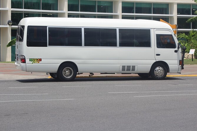 Private Montego Bay Airport Transfer to Excellence Oyster Bay - Bottled water, air-con, and the small stuff that changes the mood